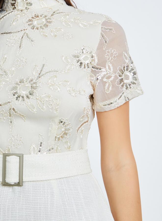 Styli Women Off White Lace Short Sleeves Sheath Maxi Dress - Image 3